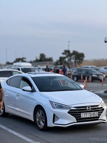 Hyundai Elantra 2019, 117,482 km - 2.0 l - Bakı