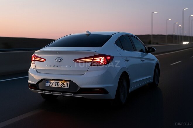 Hyundai Elantra 2019, 117,482 km - 2.0 l - Bakı