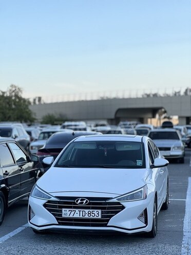 Hyundai Elantra 2019, 117,482 km - 2.0 l - Bakı