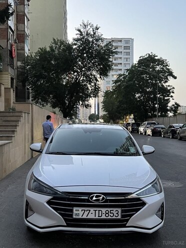 Hyundai Elantra 2019, 117,482 km - 2.0 l - Bakı