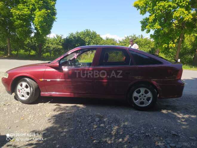 Opel Vectra 1999, 345,000 km - 1.6 l - Zaqatala