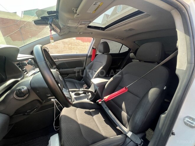 Hyundai Elantra 2019, 117,482 km - 2.0 l - Bakı