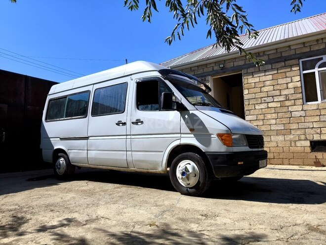 Mercedes Sprinter 208 1996, 864,000 km - 2.2 л - Tovuz