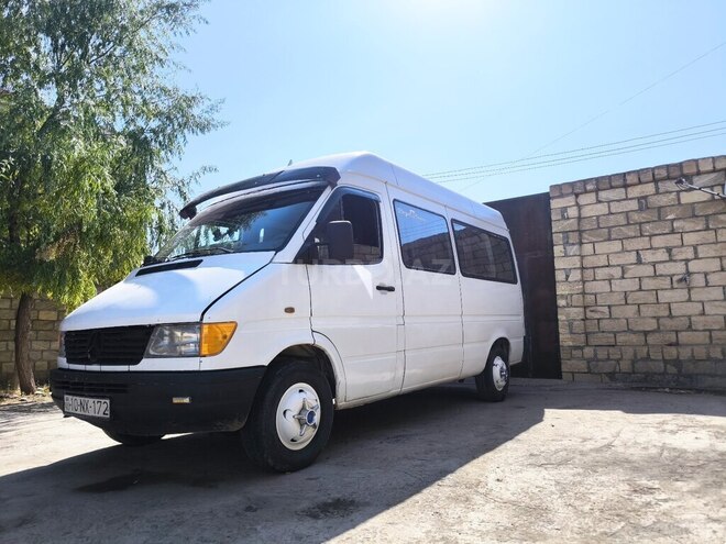 Mercedes Sprinter 208 1996, 864,000 km - 2.2 л - Tovuz