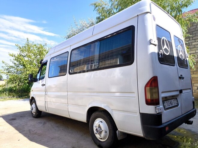 Mercedes Sprinter 208 1996, 864,000 km - 2.2 л - Tovuz