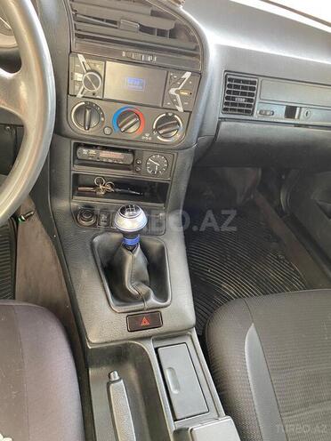 BMW 318 1993, 280,000 km - 1.8 l - Bakı