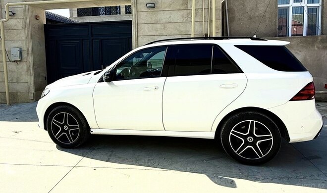Mercedes GLE 350 4MATIC 2018, 192,500 km - 3.0 л - Bakı