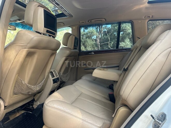 Mercedes GL 450 4MATIC 2008, 221,399 km - 4.7 l - Bakı