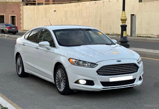 Ford Fusion (North America) 2015, 247,000 km - 2.0 л - Bakı