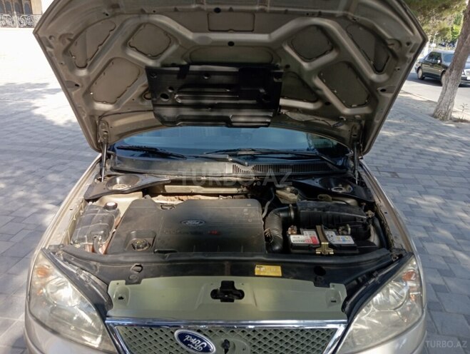 Ford Mondeo 2003, 295,416 km - 2.0 l - Sumqayıt