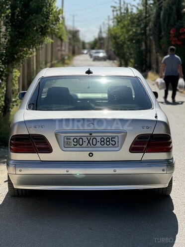 Mercedes E 270 2000, 384,000 km - 2.7 l - Bakı