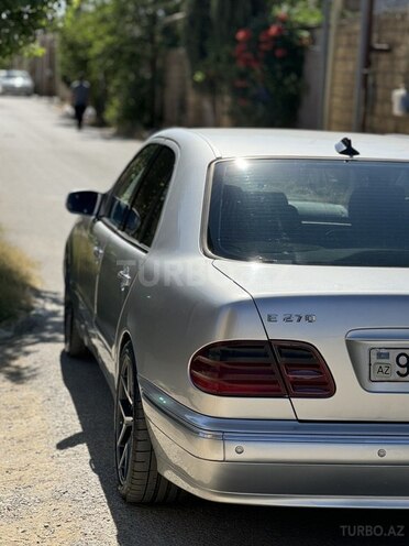 Mercedes E 270 2000, 384,000 km - 2.7 l - Bakı