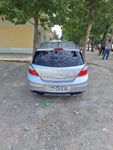 Opel Astra 2004, 293,000 km - 1.4 l - Yevlax