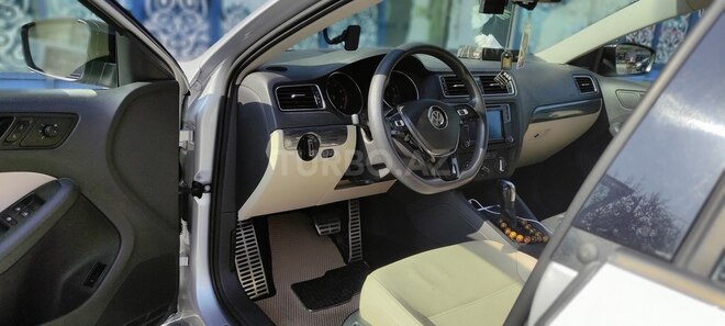 Volkswagen Jetta 2016, 130,000 km - 1.4 l - Bakı