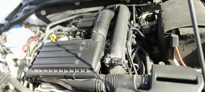 Volkswagen Jetta 2016, 130,000 km - 1.4 l - Bakı