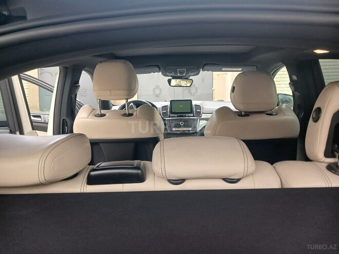 Mercedes  2015, 122,245 km - 5.5 l - Bakı