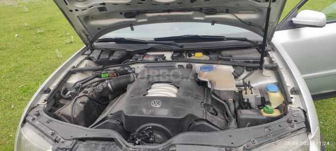 Volkswagen Passat 1999, 221,974 km - 2.8 l - Qusar