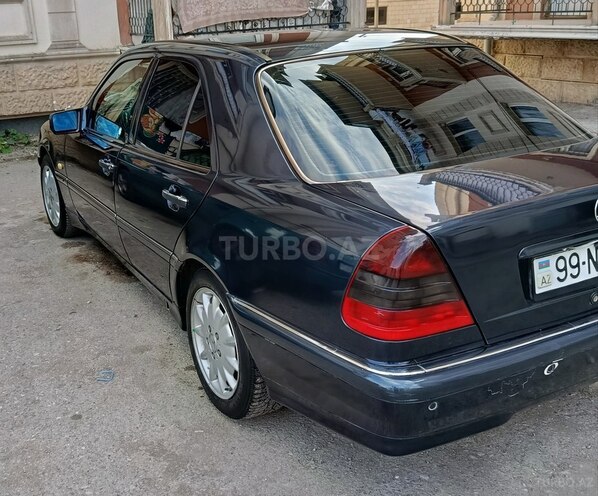 Mercedes C 240 1999, 332,165 km - 2.4 л - Şamaxı