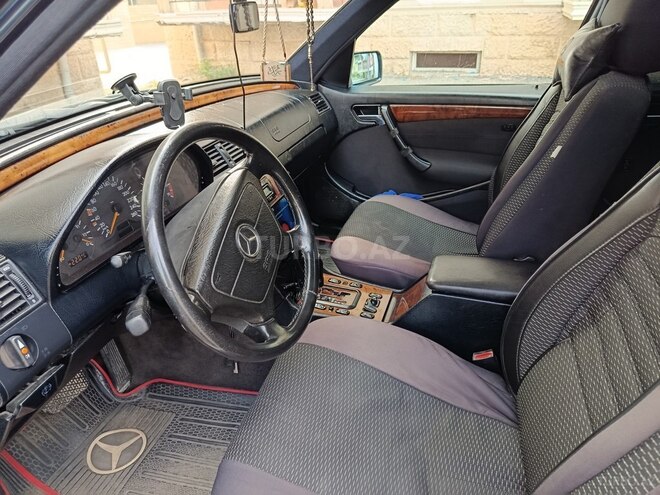 Mercedes C 240 1999, 332,165 km - 2.4 л - Şamaxı
