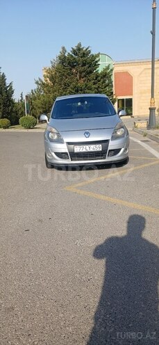 Renault Megane-6