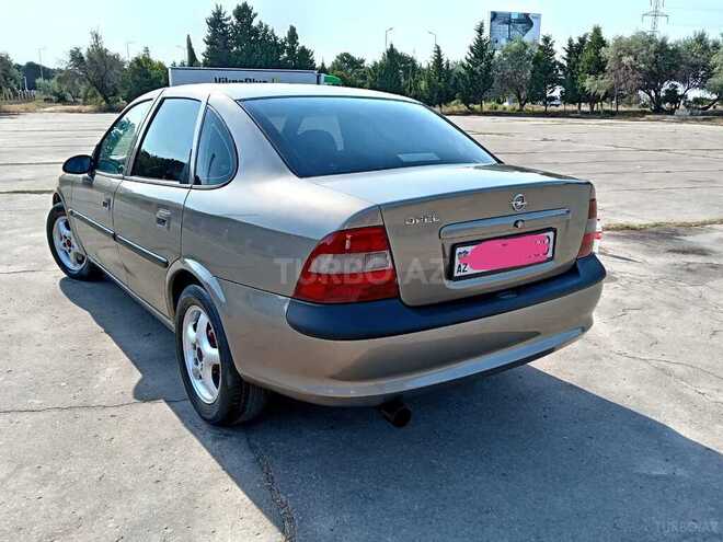Opel Vectra-10