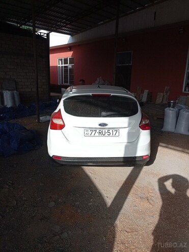 Ford Focus 2013, 397,853 km - 1.6 l - Beyləqan