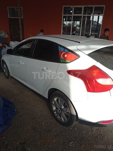 Ford Focus 2013, 397,853 km - 1.6 l - Beyləqan