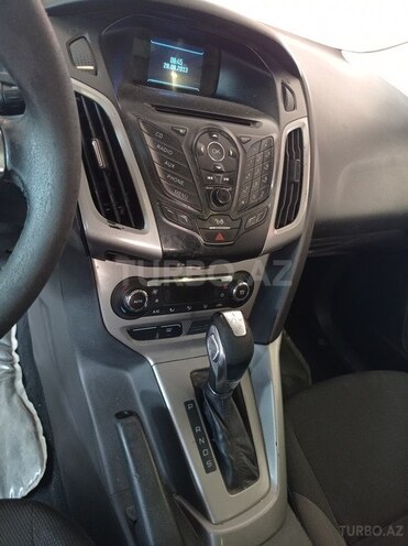 Ford Focus 2013, 397,853 km - 1.6 l - Beyləqan