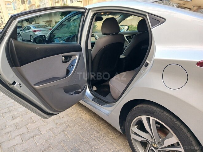 Hyundai Elantra 2013, 200,300 km - 1.8 l - Bakı