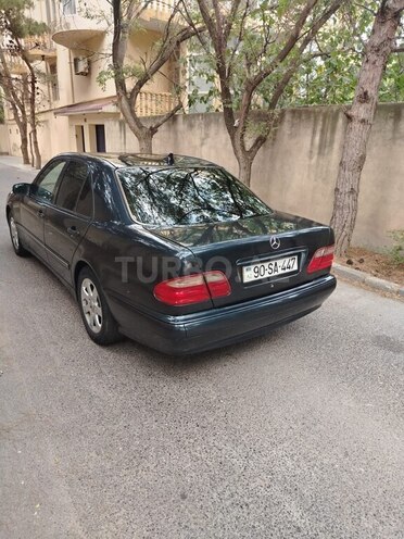 Mercedes E 220 d 2000, 333,288 km - 2.2 l - Bakı