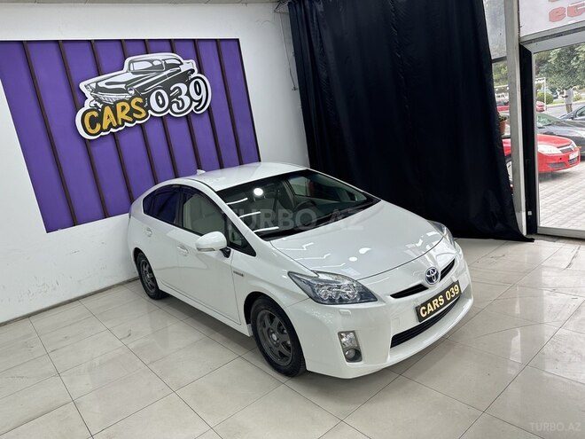 Toyota Prius-2