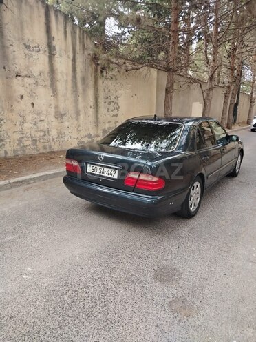 Mercedes E 220 d 2000, 333,288 km - 2.2 l - Bakı