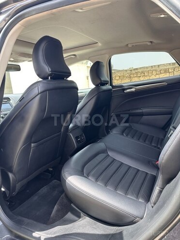 Ford Fusion (North America)-11