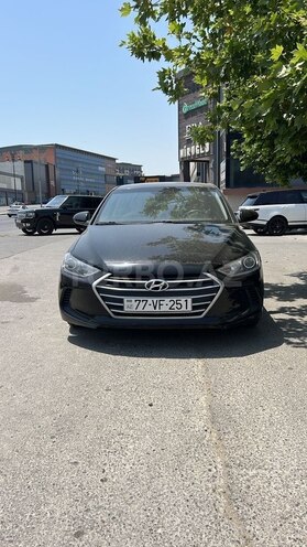 Hyundai Elantra 2018, 124,000 km - 2.0 l - Bakı