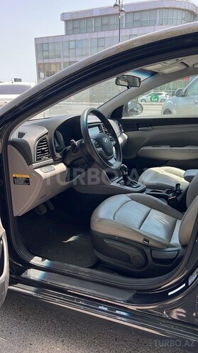 Hyundai Elantra 2018, 124,000 km - 2.0 l - Bakı