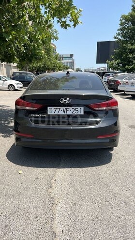 Hyundai Elantra 2018, 124,000 km - 2.0 l - Bakı