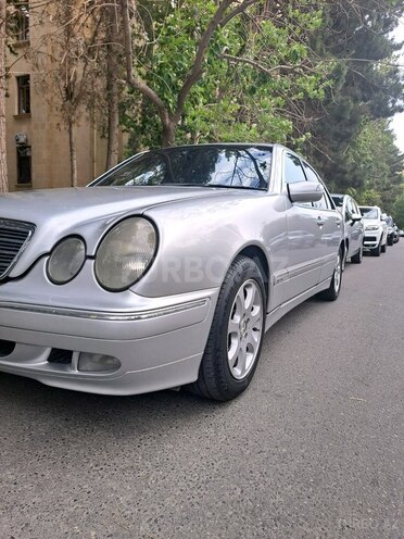 Mercedes E 220 d 2000, 363,880 km - 2.2 l - Bakı