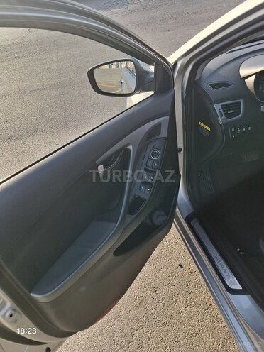 Hyundai Avante 2013, 195,000 km - 1.6 л - Bakı