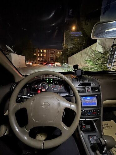Nissan Maxima-4