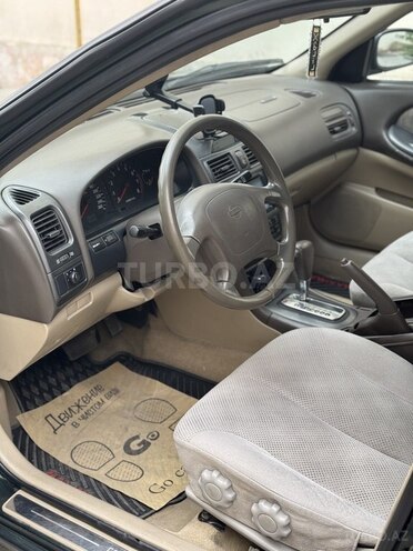 Nissan Maxima-9