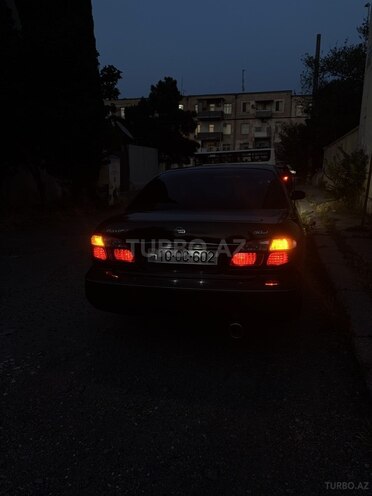 Nissan Maxima-5