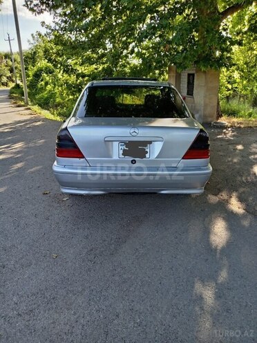 Mercedes C 230 1996, 358,000 km - 2.3 л - Qazax
