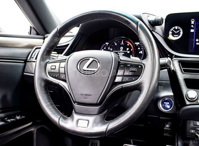 Lexus ES 300h 2022, 135,000 km - 2.5 l - Bakı