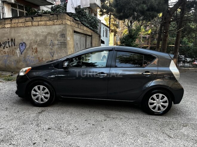 Toyota Prius C 2012, 208,000 km - 1.5 l - Bakı