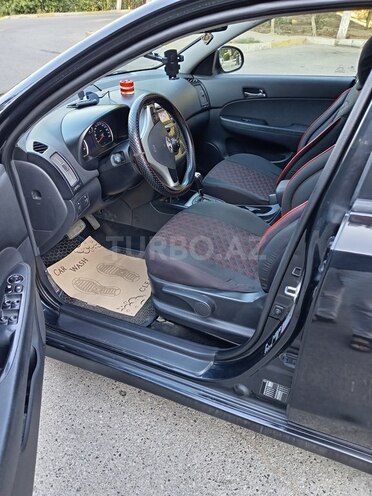 Hyundai i30 2011, 217,000 km - 1.6 l - Sumqayıt
