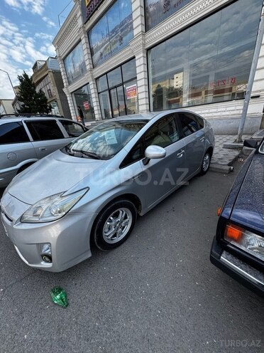 Toyota Prius 2016, 365,000 km - 1.8 l - Gəncə