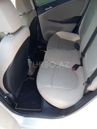 Hyundai Accent 2016, 318,650 km - 1.6 l - Bakı