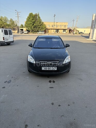Kia Ceed 2008, 245,000 km - 1.6 l - Yevlax