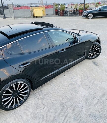 Kia Stinger-10