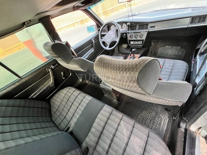 Mercedes 190 1993, 200,000 km - 1.8 л - Masallı